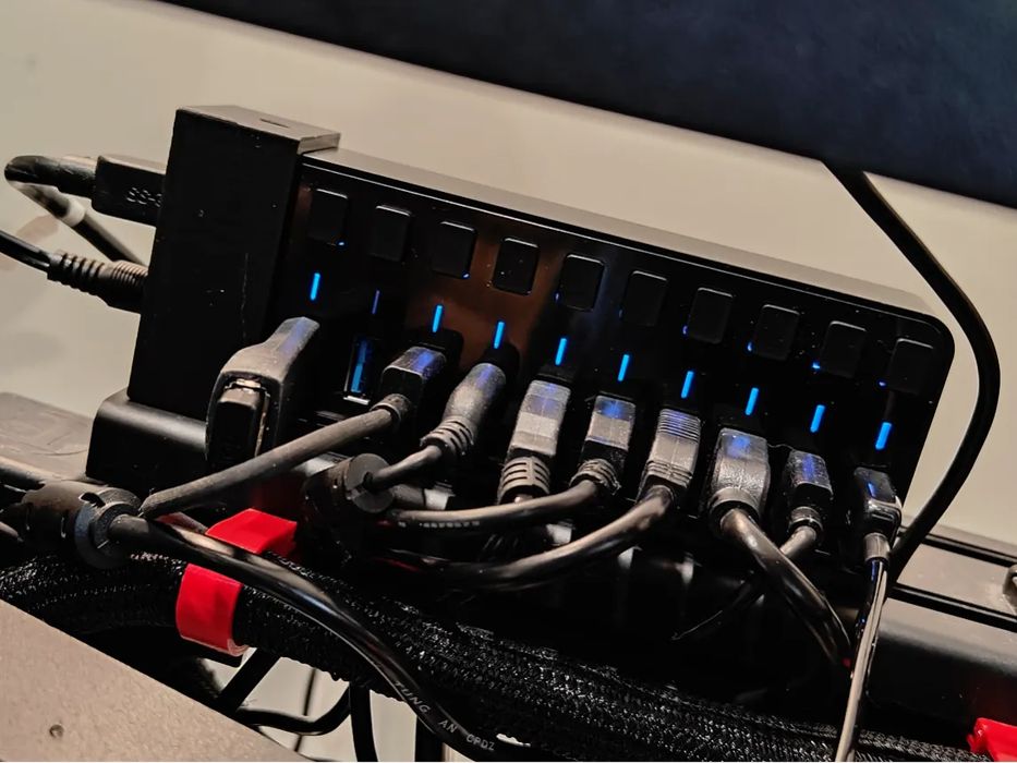 Suporte Lateral para USB Hub Sabrent