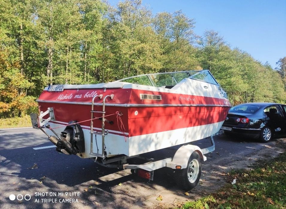 Chris Craft łódź motorowa jacht kabina przyczepa podlodziowa
