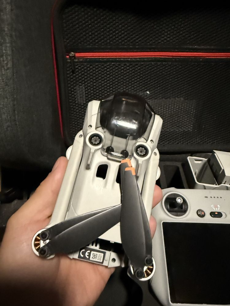 Dron DJI Mini 3pro z RC1