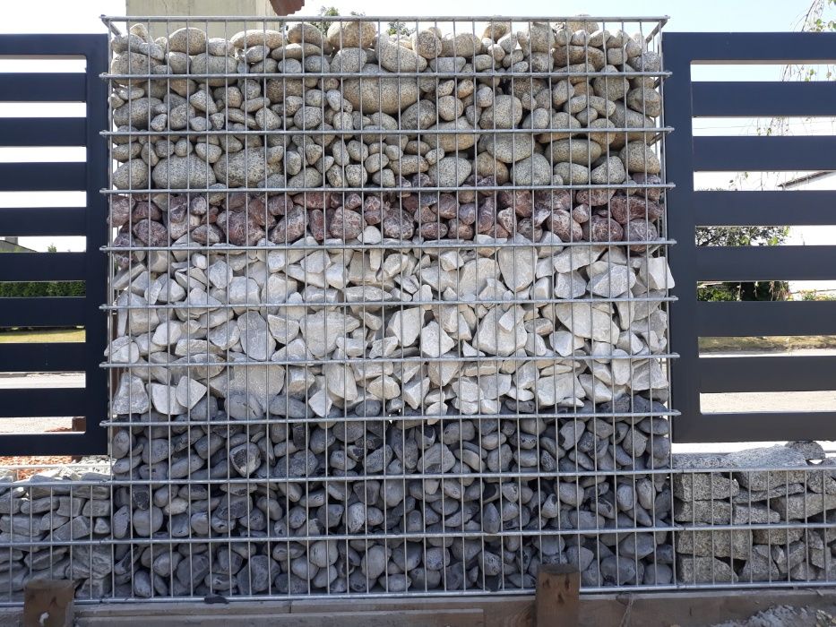 Bianco Carrara do gabionu 90-150 podkreśl zalety SWOJEGO OGRODU!