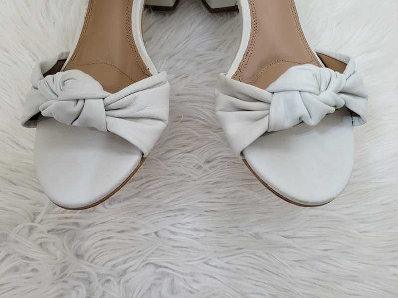 Szare, skórzane, wiązane sandały na obcasie klocku, Topshop 38 23,5 cm