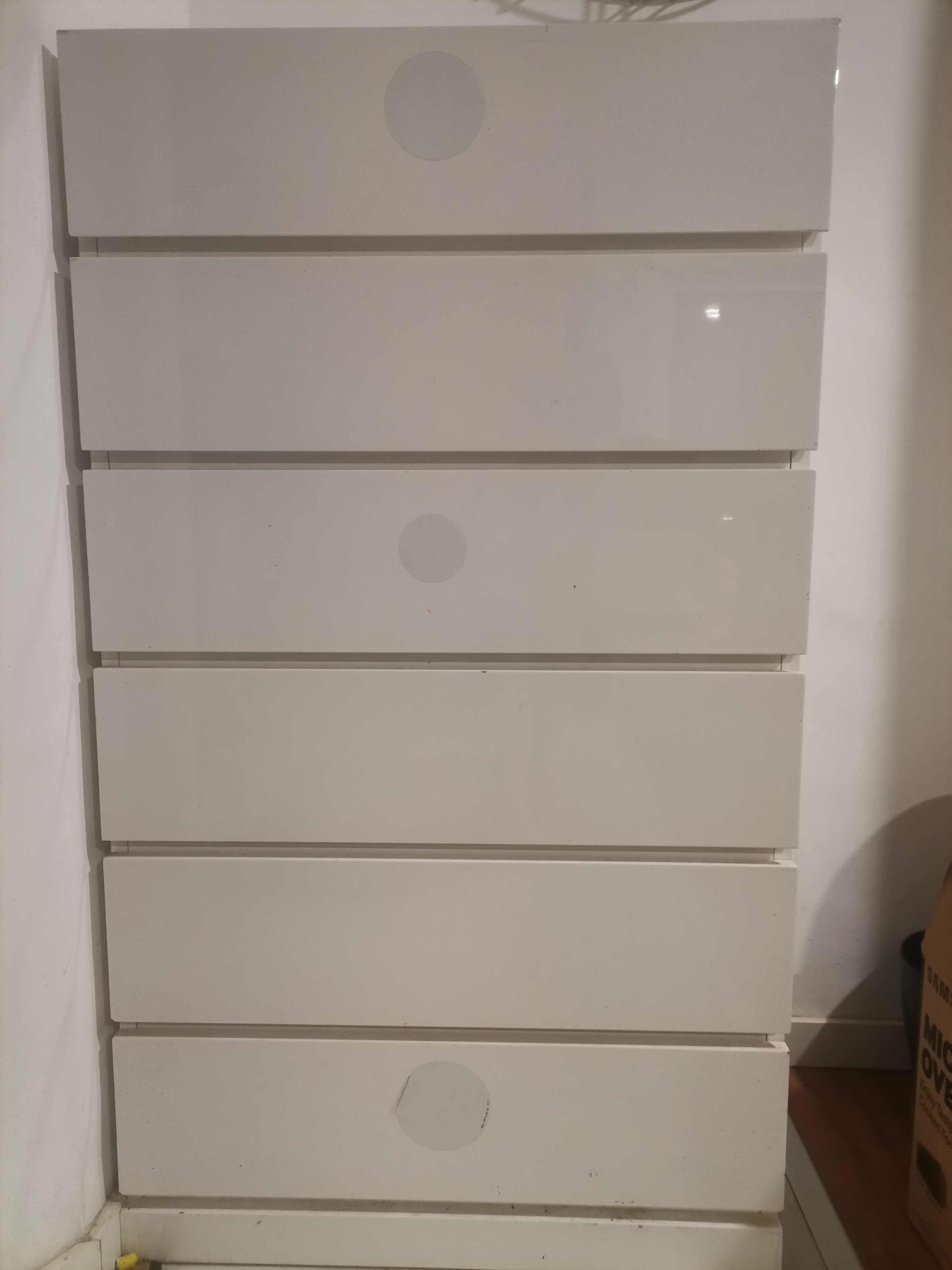 Cómoda em bom estado