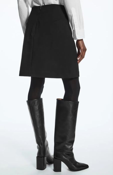 Cos щільна твілова спідниця міні на основі бавовни