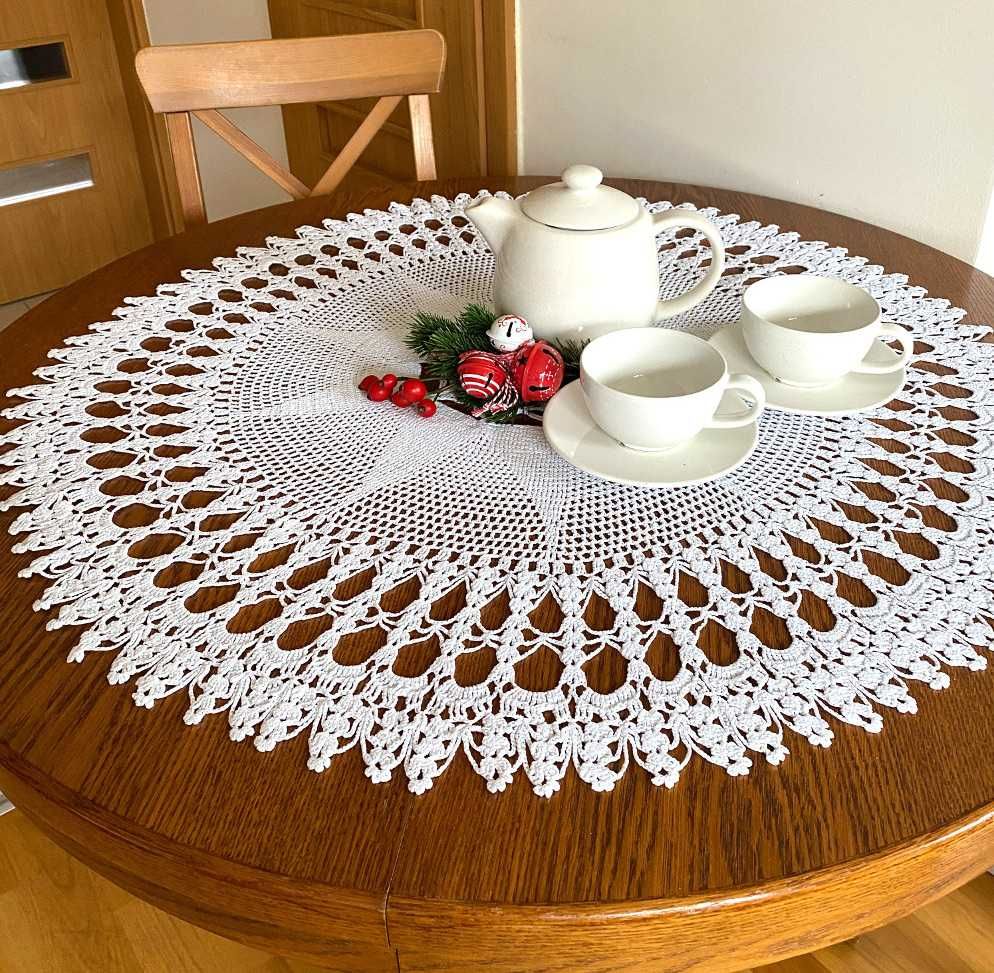Serweta szydełkowa śr. 85cm