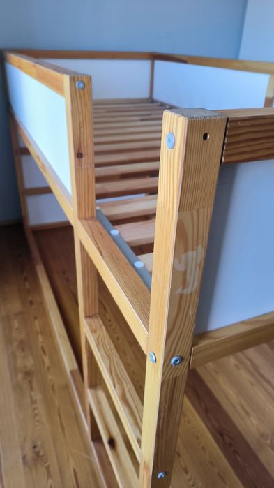 Cama infantil reversível IKEA Kura