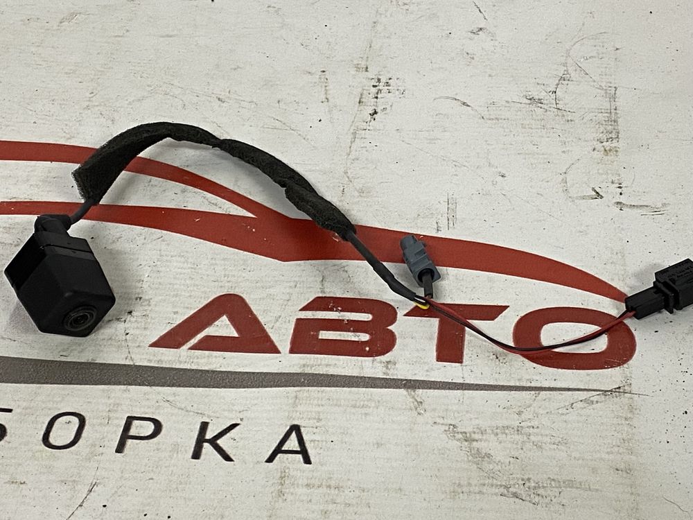 Камера заднього вигляду audi q7 4l 4L0980551D