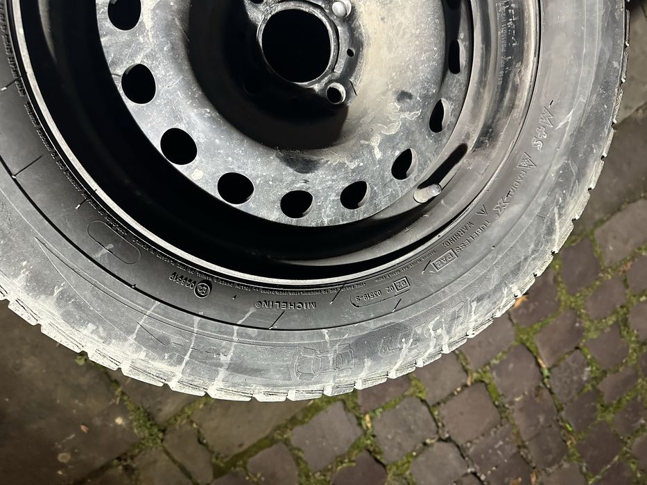 Комплект! Зимові шини 205/65 R15 на сталевих дисках