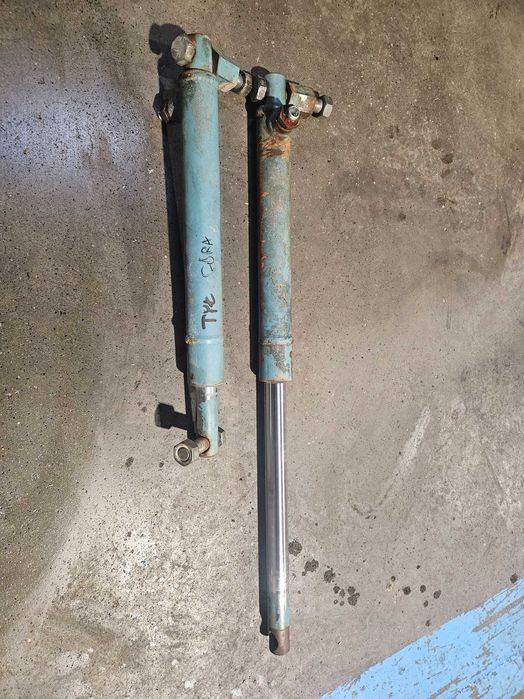 Siłownik Siłowniki Przyczepa Mengele Garant LW 535 Tłok Cylinder Tył