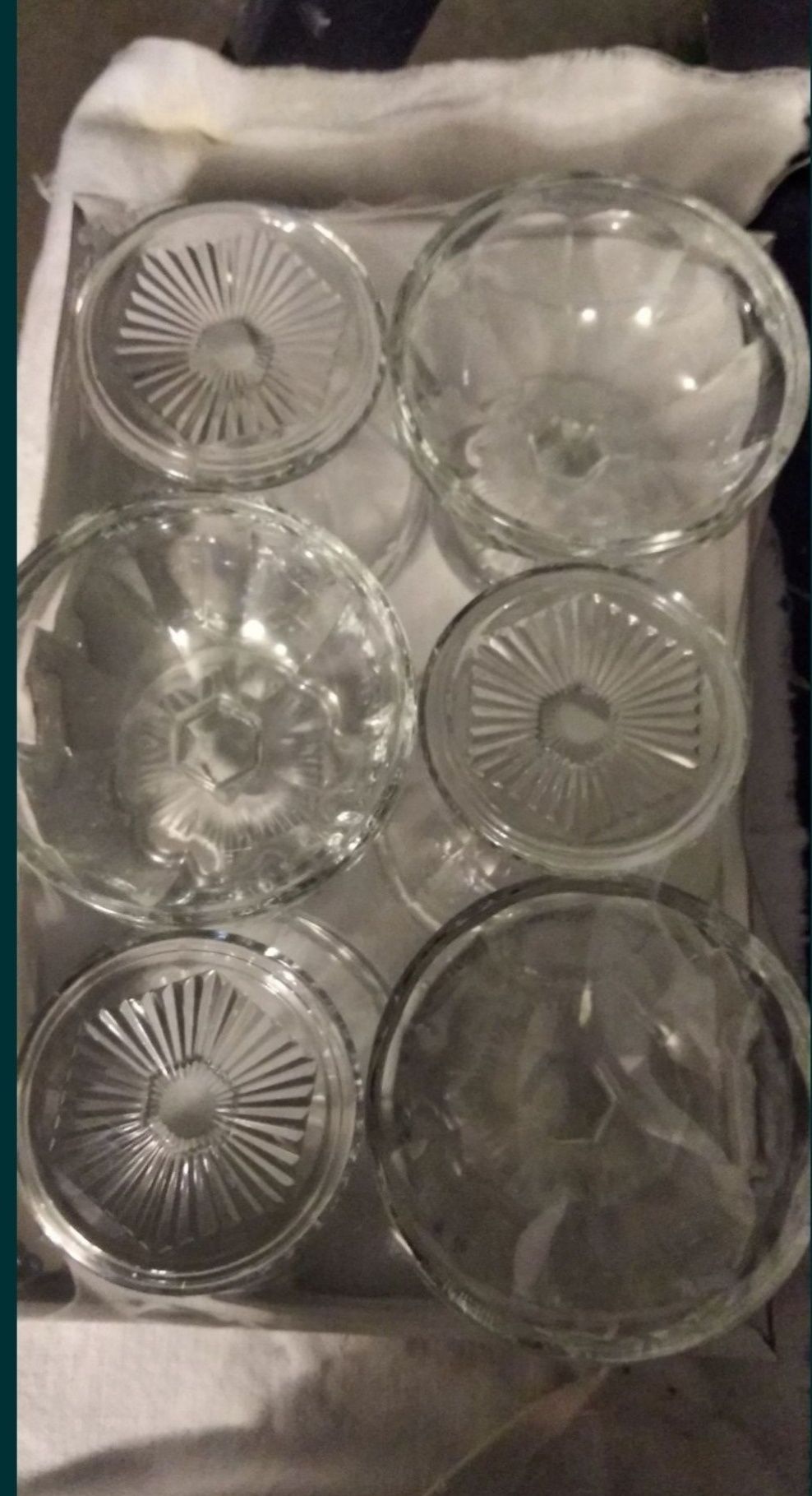 Seis taças de sobremesa, novas.