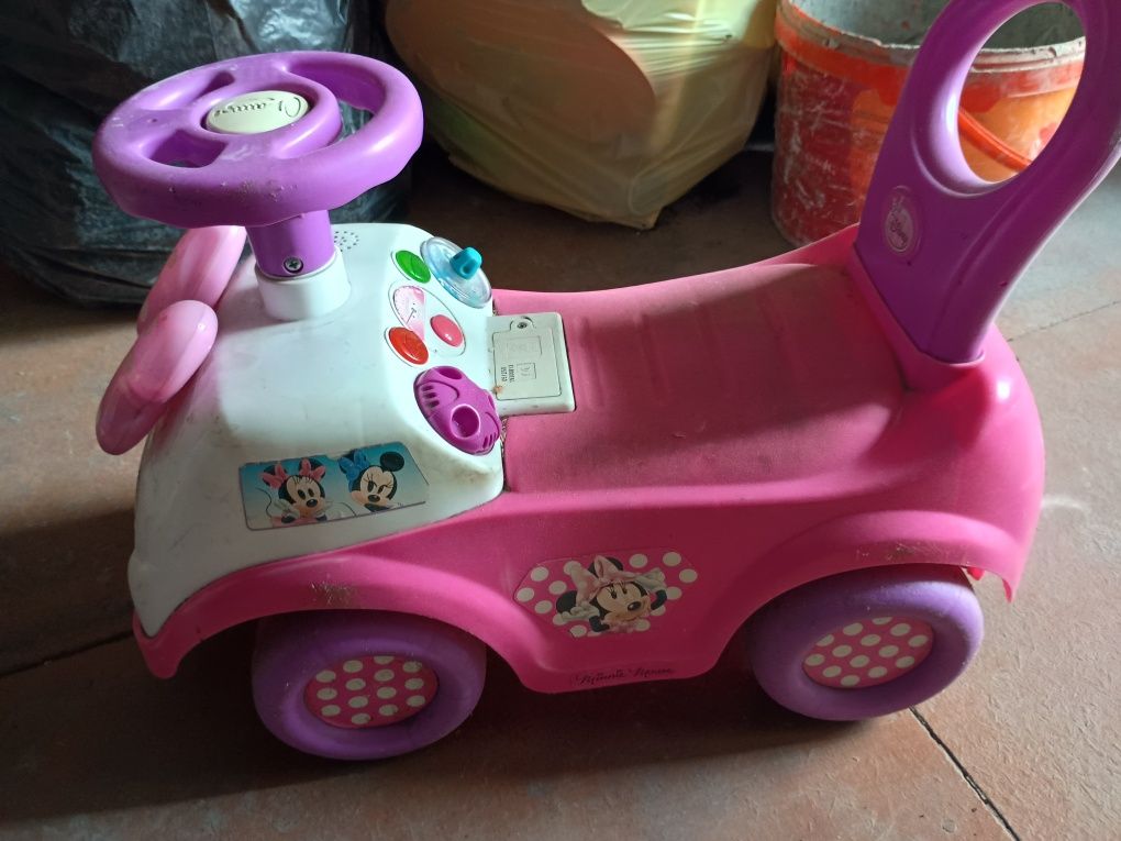 Jeździk dla dziewczynki Minnie