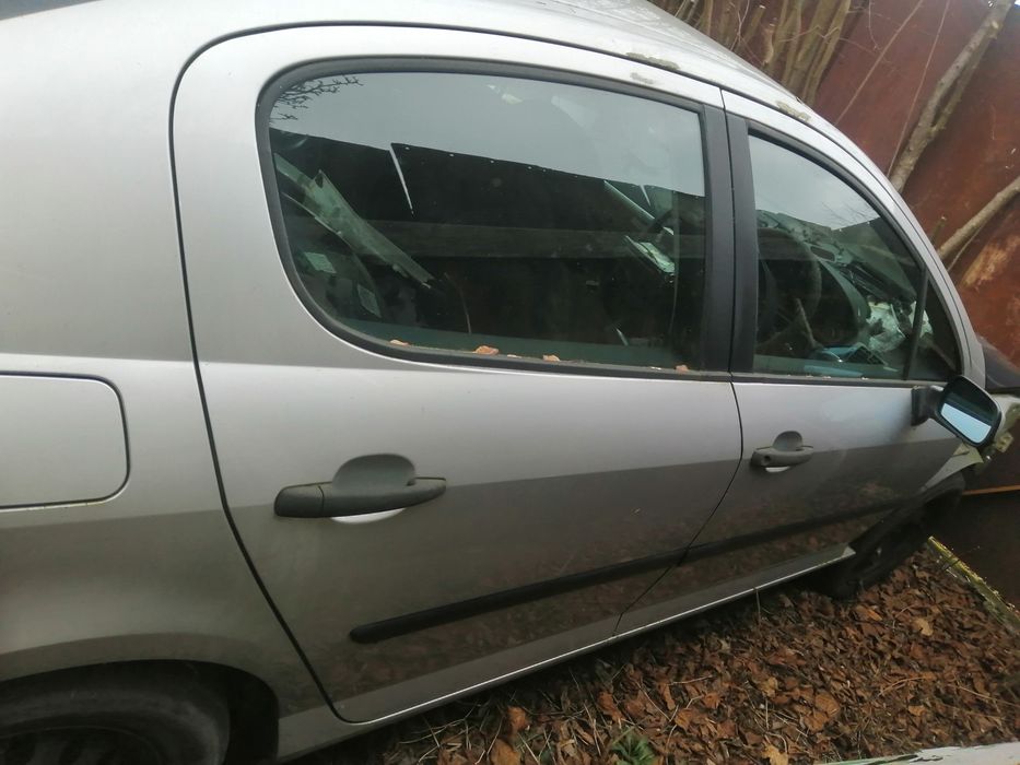 Peugeot 407 cały na części kolor ezr części