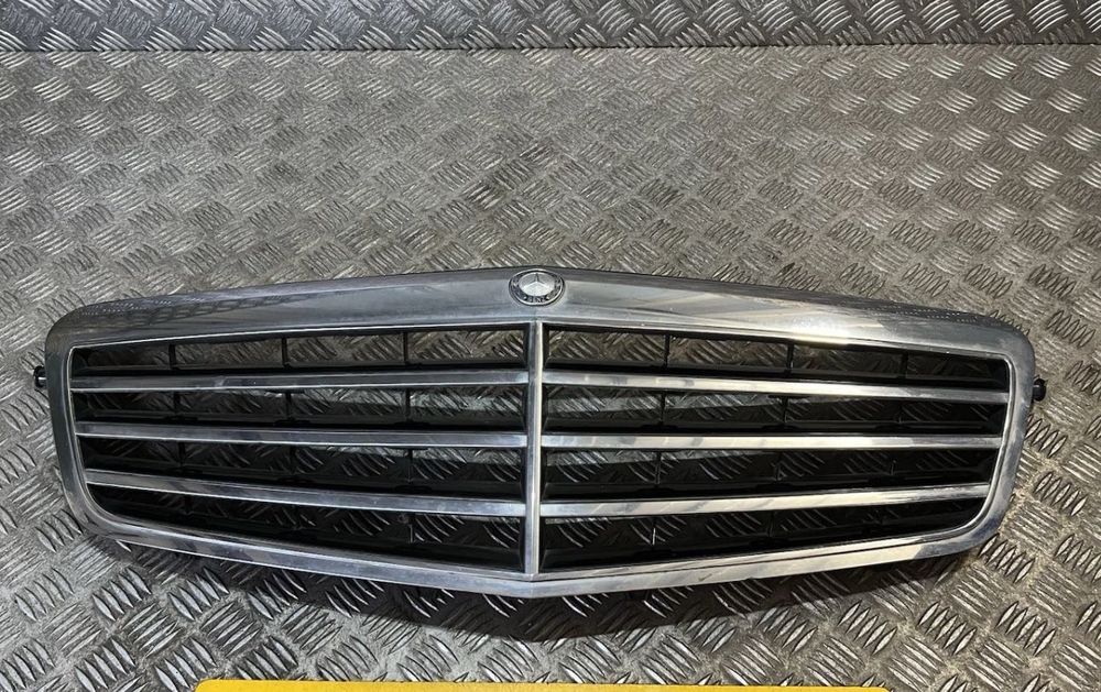 Grelha frente Mercedes EClass W212