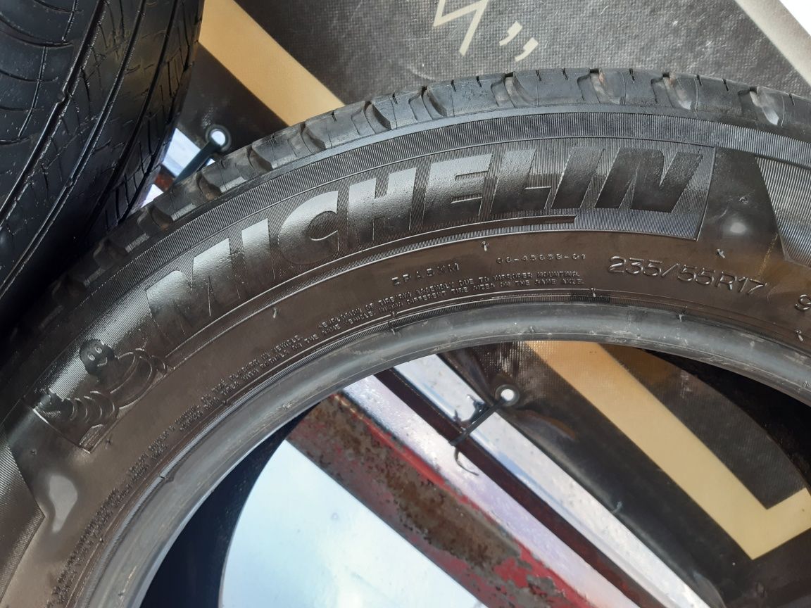 Всесезонка б.у MICHELIN  235/55/R17