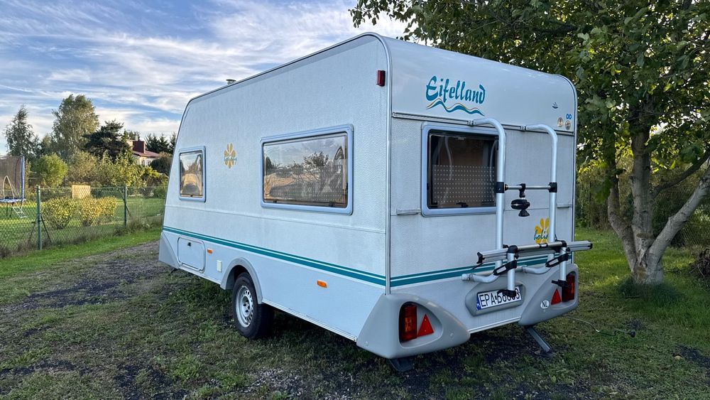 KNAUS  Eifelland Holiday - 1100kg DMC - Przedsionek