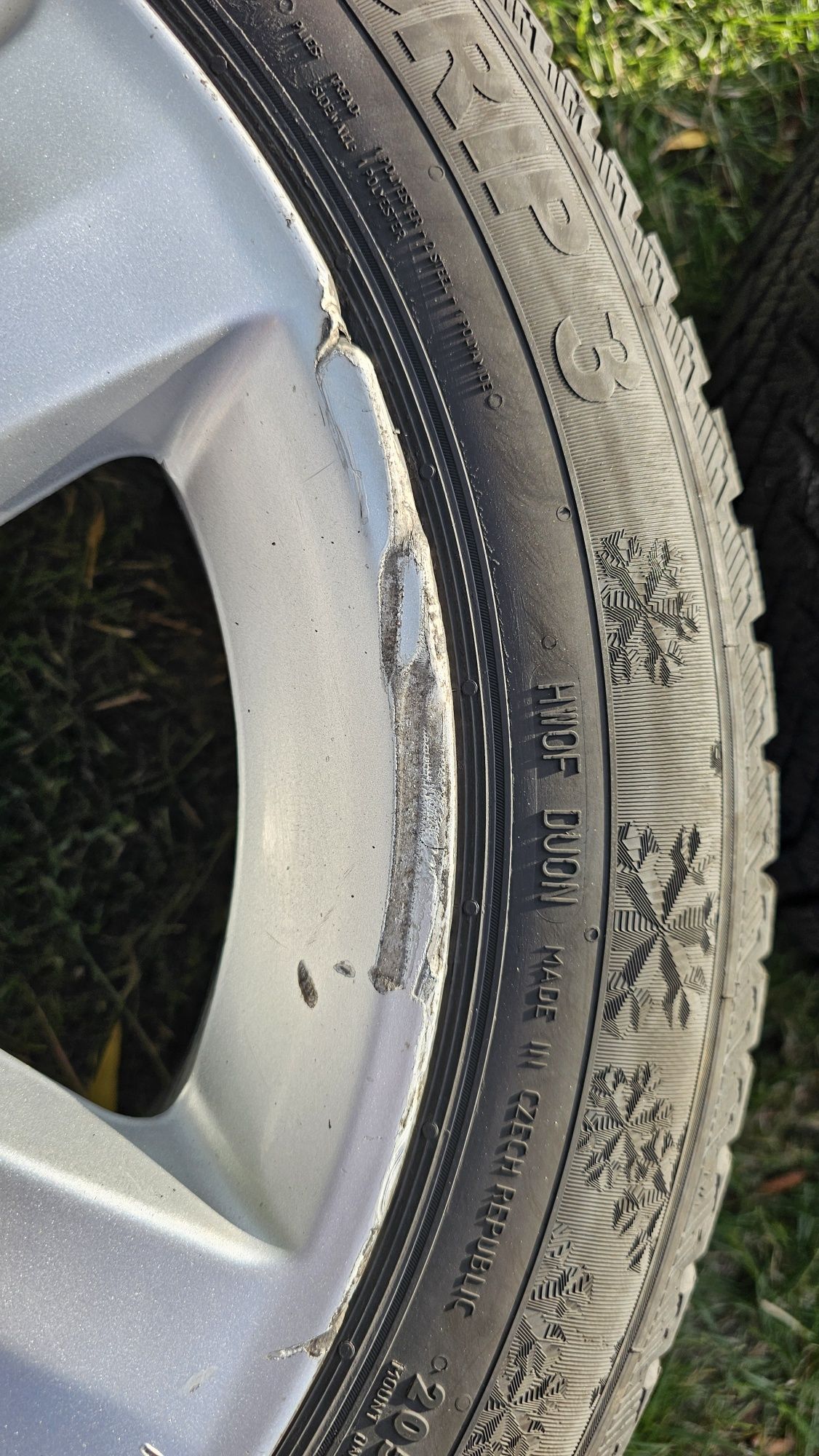 Alufelgi z oponami zimowymi Mercedes w211