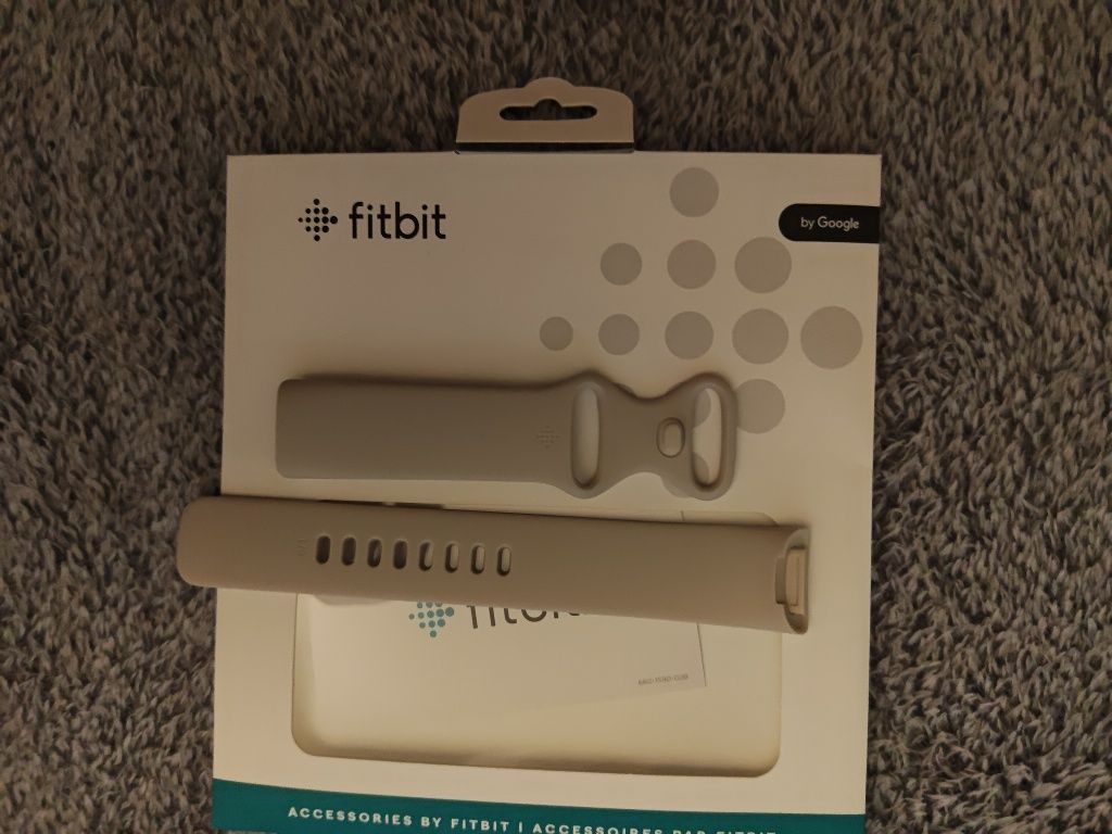 Opaska smartband Fitbit Charge 5 po wymianie