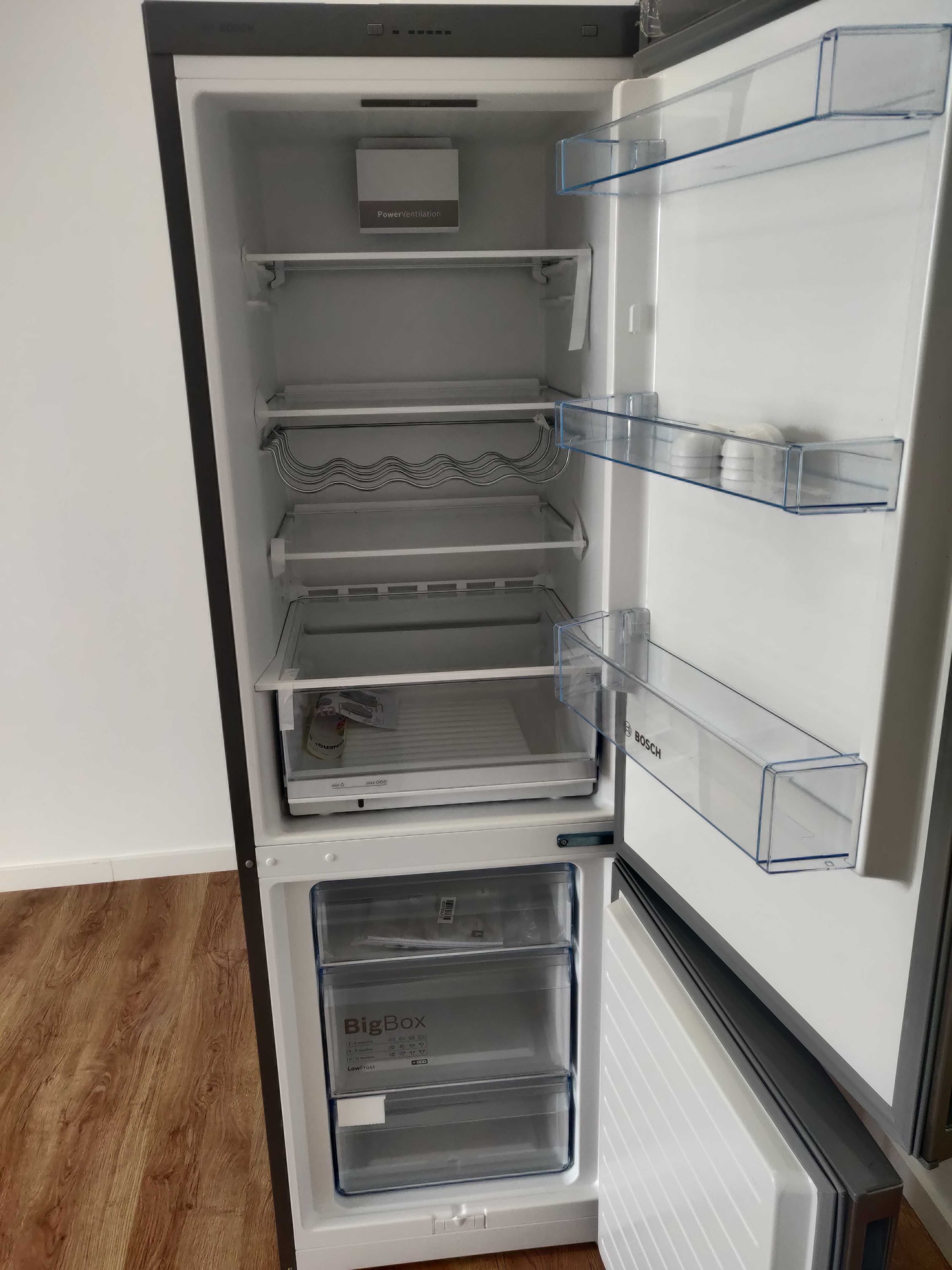 Frigorífico Combinado Bosch 308L - NOVO