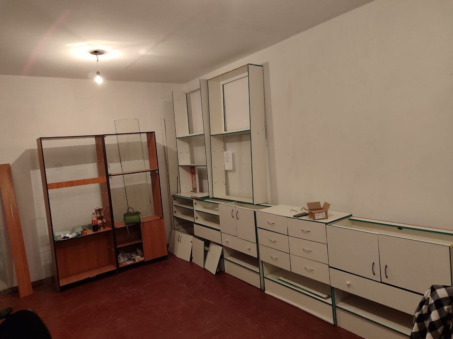 Меблі з ламінованого ДСП - залишки. Скло