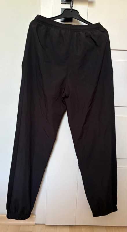 Oryginalne spodnie Nike Dri-Fit 147-158 cm