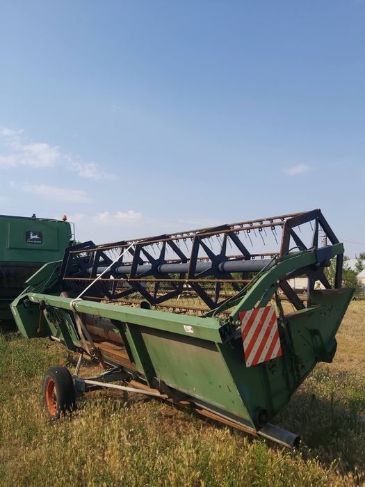 Комбайн John deere 2264