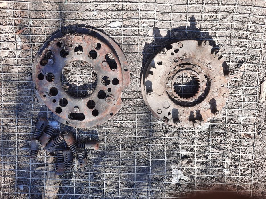 Продам деталі до трактора Т-25