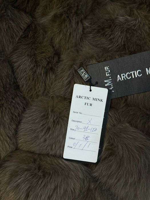 продам жилетку натуральну artick mink