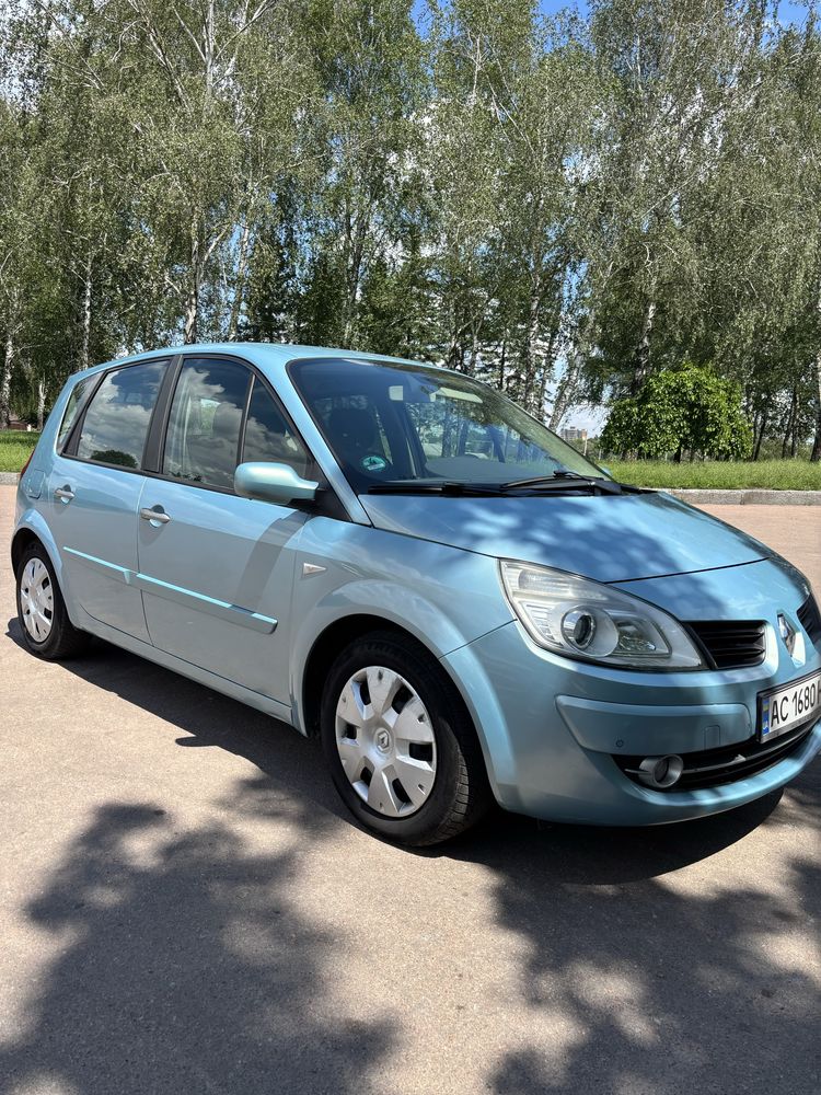 Продаж авто Renault