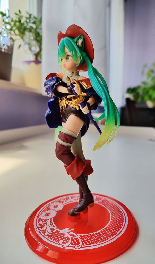Hatsune Miku - figurka Kot w butach.
