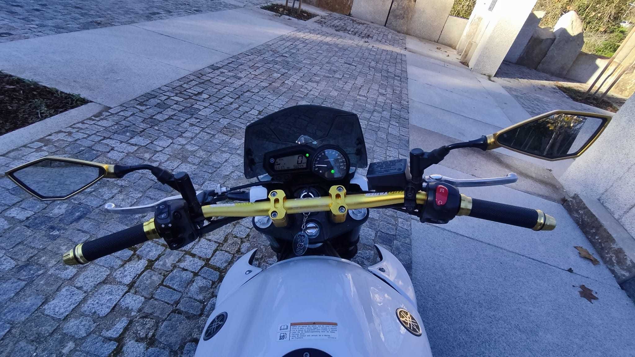 Moto Yamaha XJ6 *2014