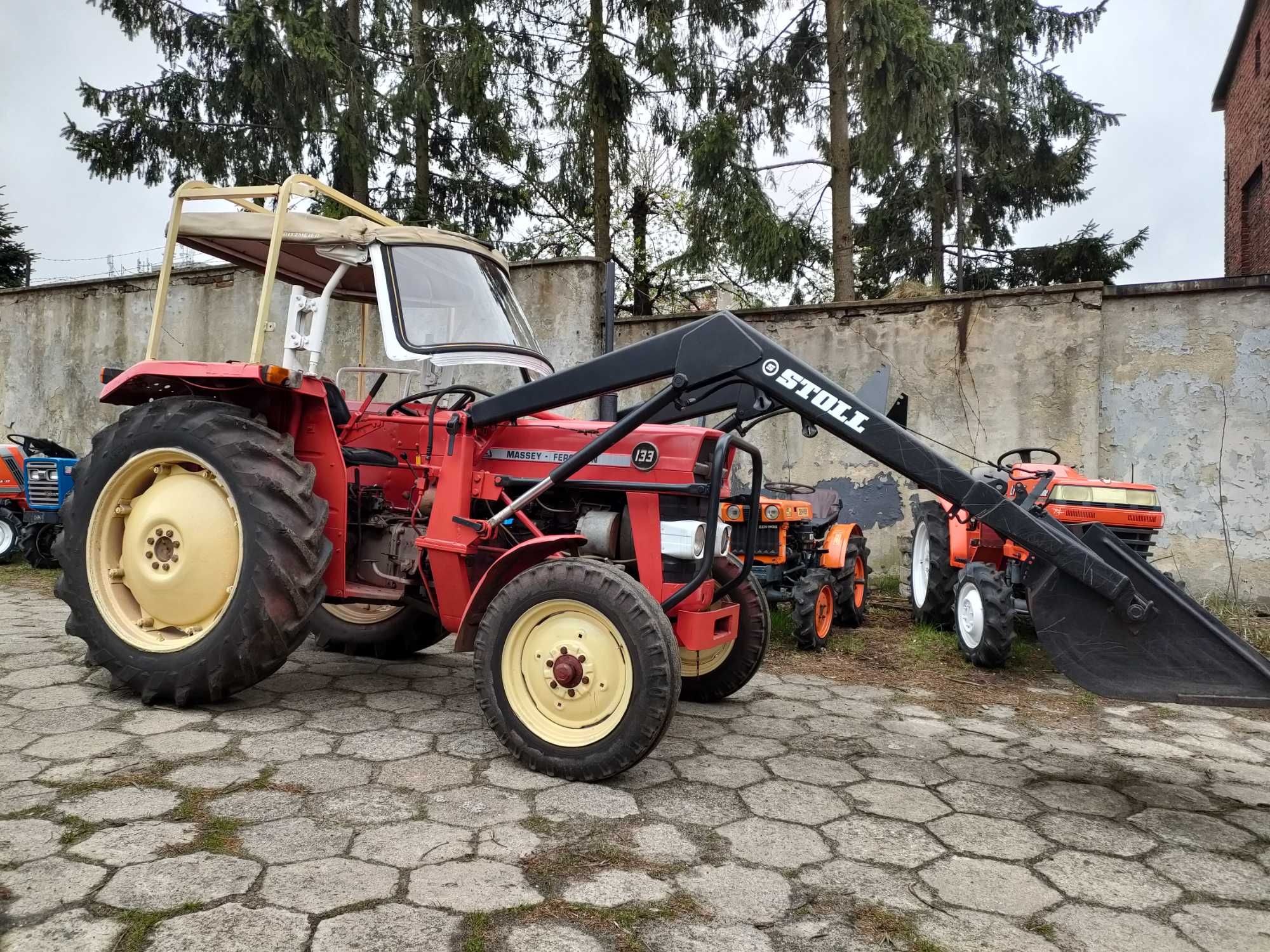 Traktor Massey Ferguson 133 Super 38 KM TUR Stoll , widly 38 KM