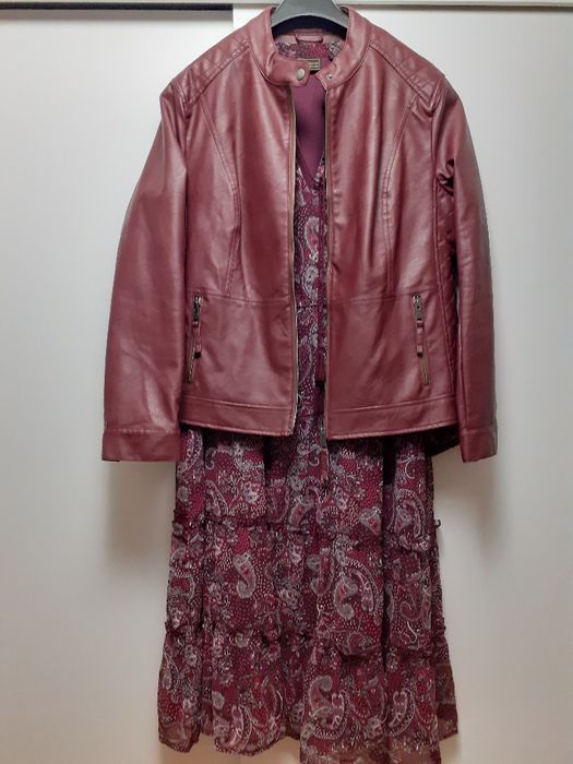 Bordowa sukienka w print roz.46