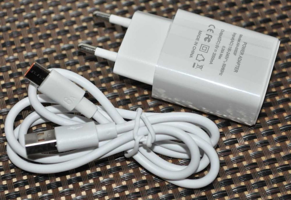 NOWA - Ładowarka do telefonu - USB - Typ C