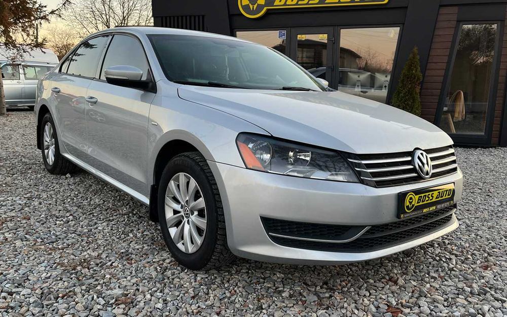 Volkswagen Passat  2012