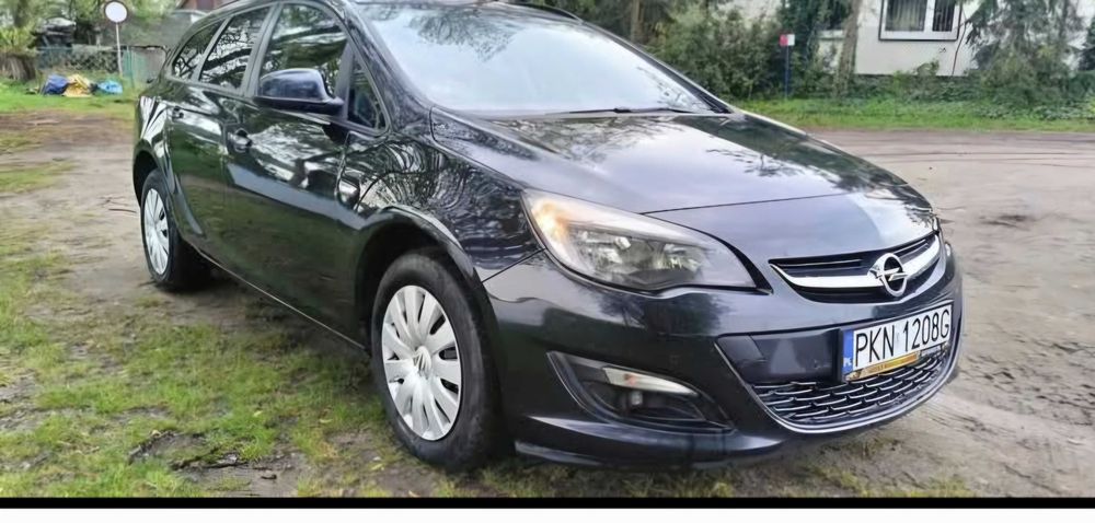 Wypożyczalnia aut ! Samochód osobowy opel astra !