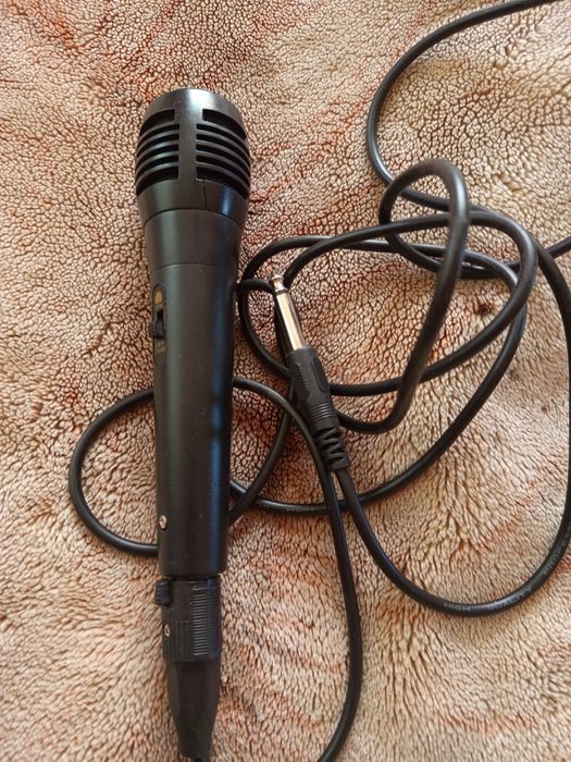 Продам робочій мікрофон