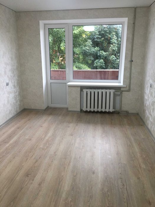 продаж квартири р-н Доси