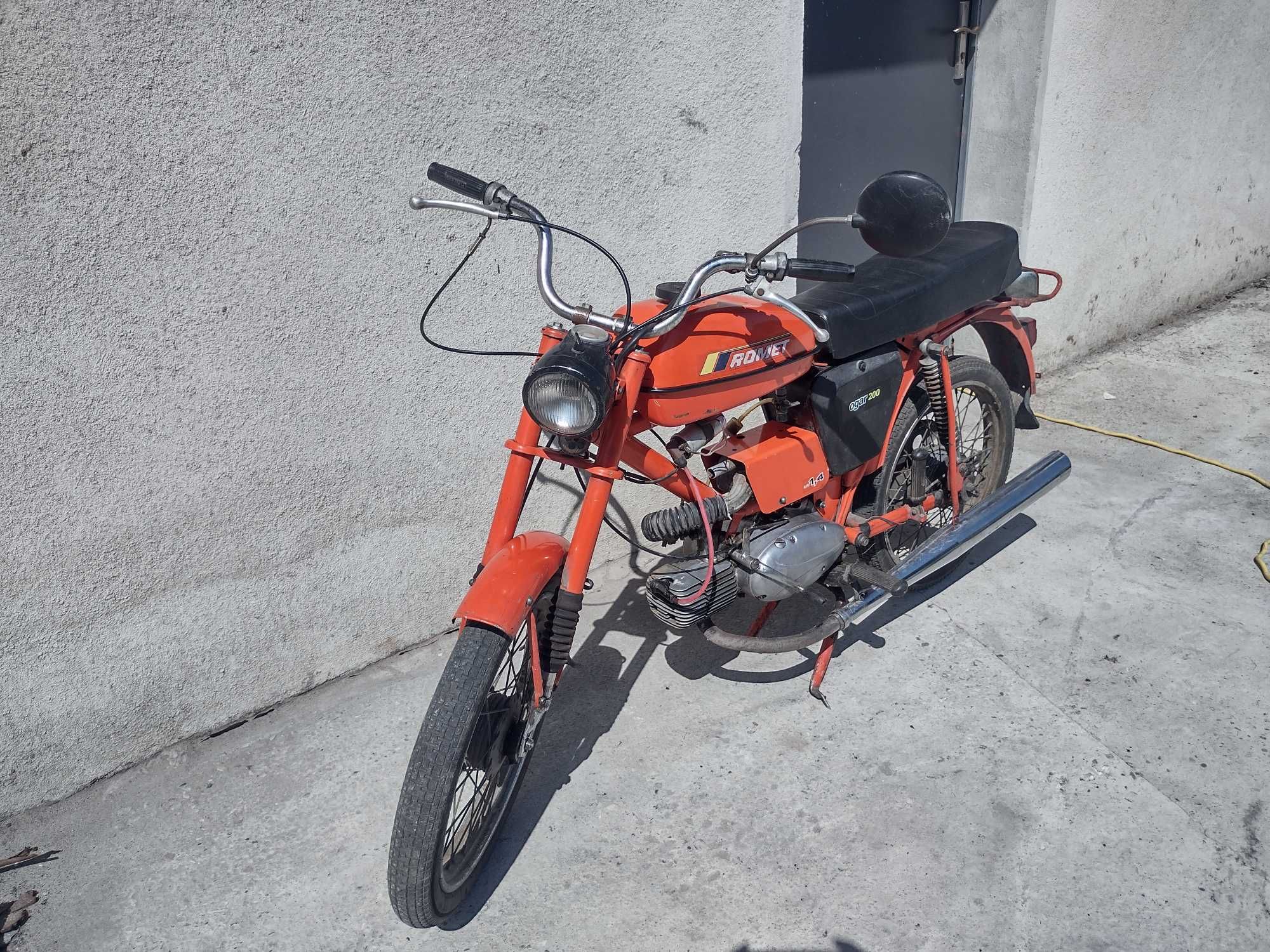 Motorower Romet Ogar 200