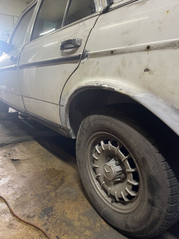 Продам мерседес W123