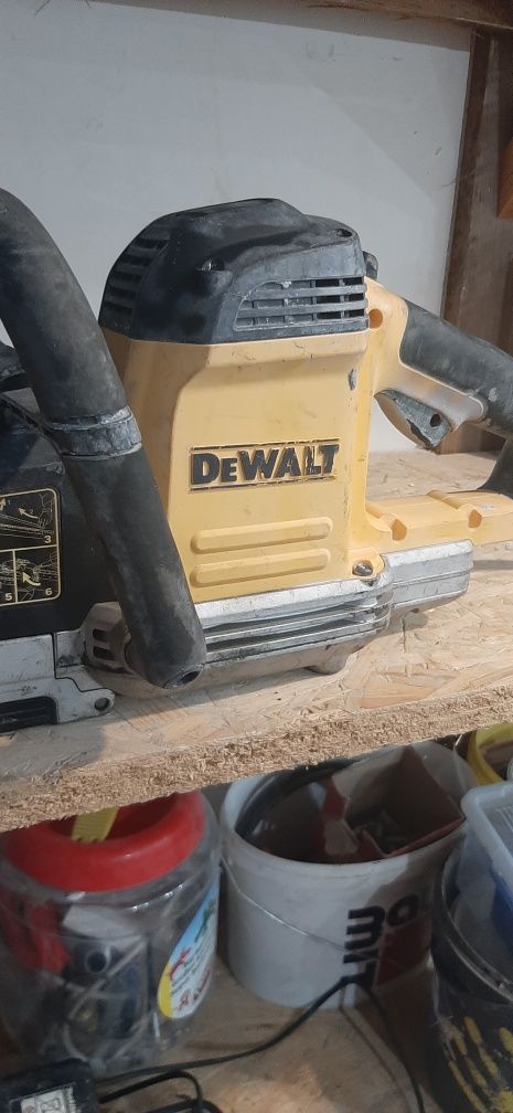 Dewalt DWE399 Pilarka Alligator 430 mm