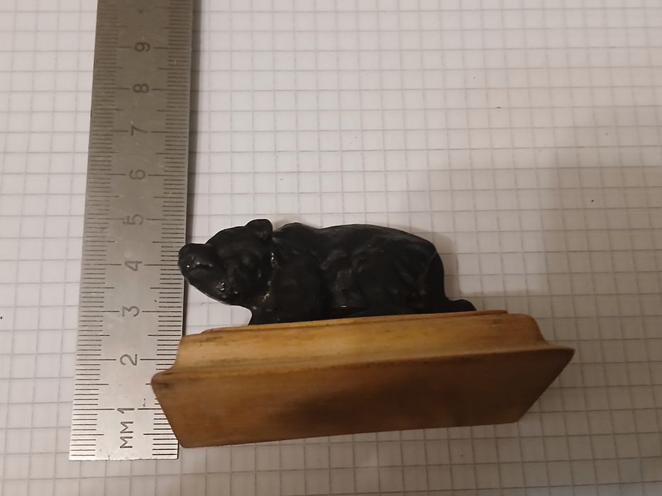 Фигурка  Медведь