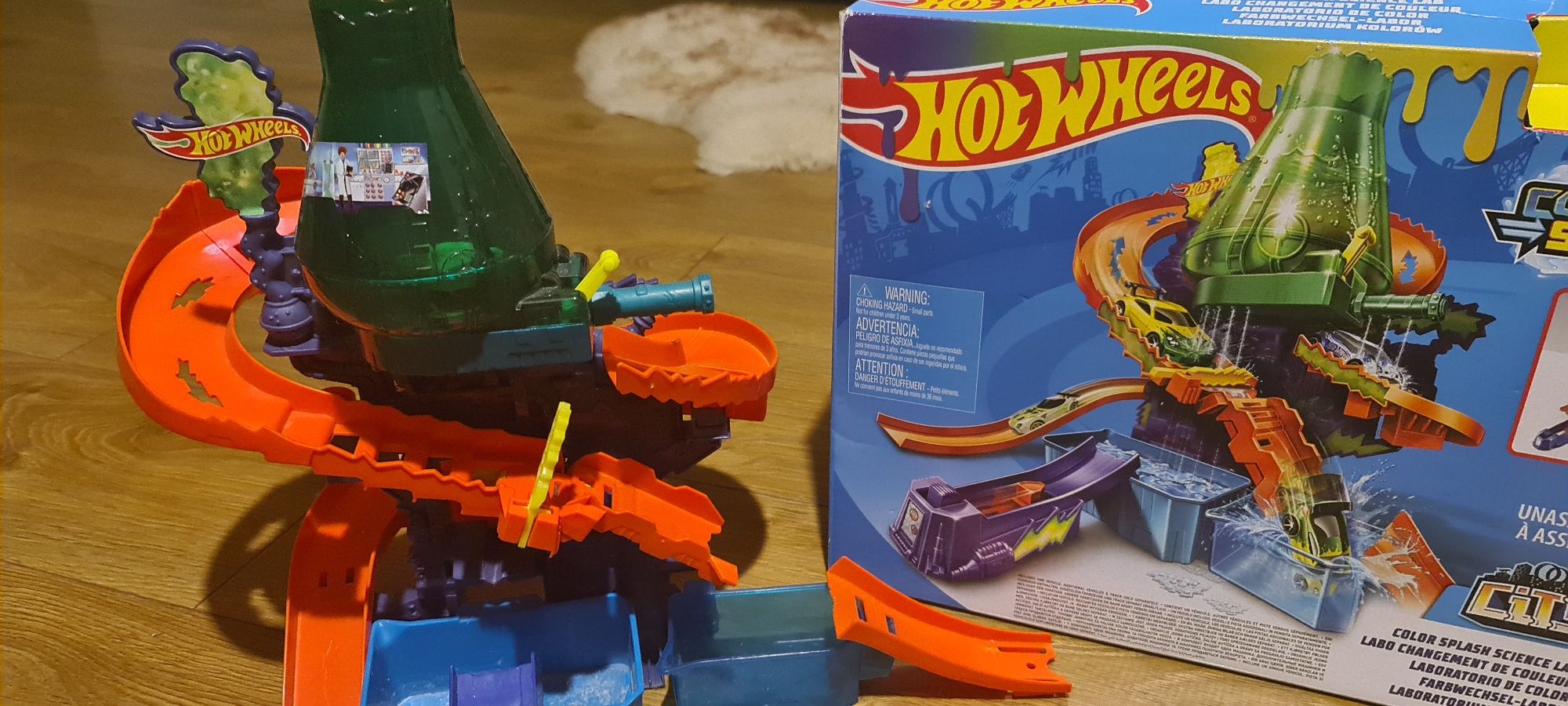 Tor wyścigowy hot wheels