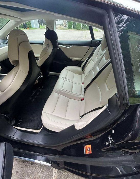Tesla model S 2018