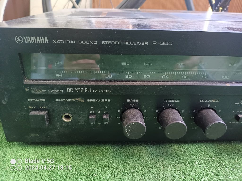 Amplituner Yamaha R-300