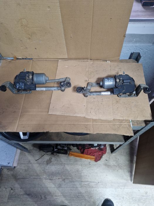 Mechanizm wycieraczek lewy Golf V plus