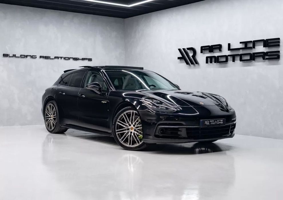 Porsche Panamera Sport Turismo 4 E-Hybrid