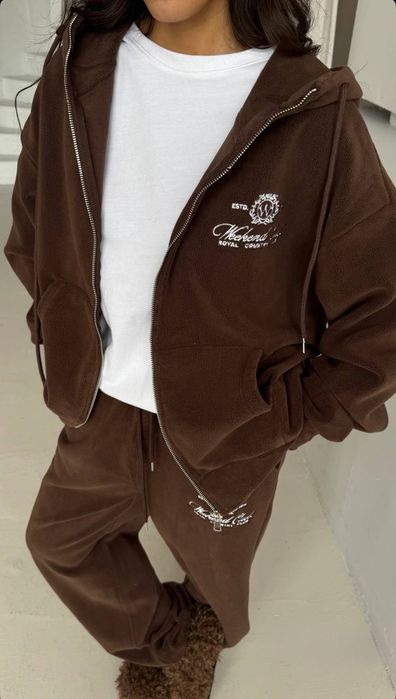 Теплий та стильний жіночий флісовий костюмчик.