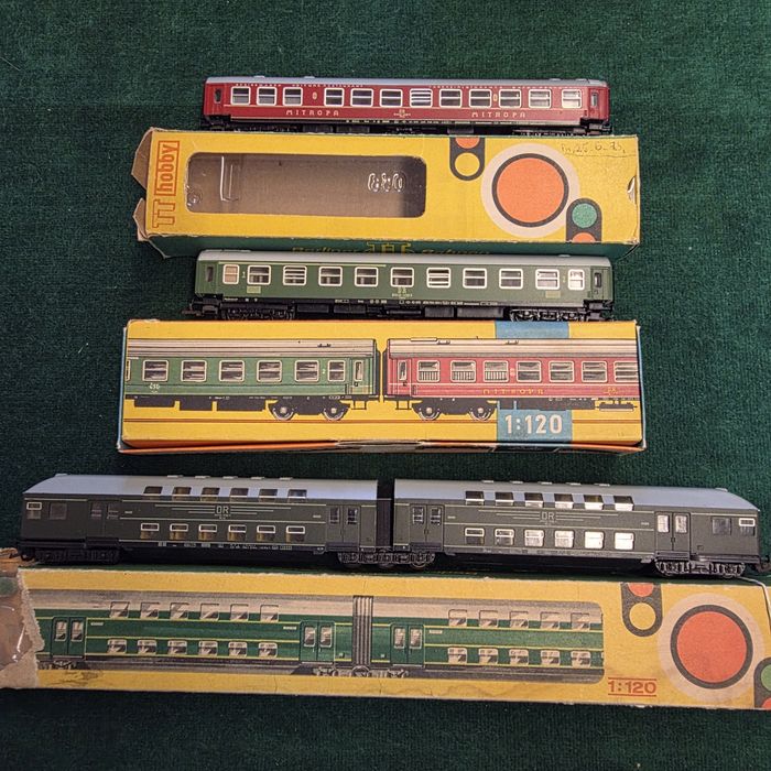 Pasażerskie wagony TT 1:120 – TT Hobby / DR / Mitropa – z pudełkami