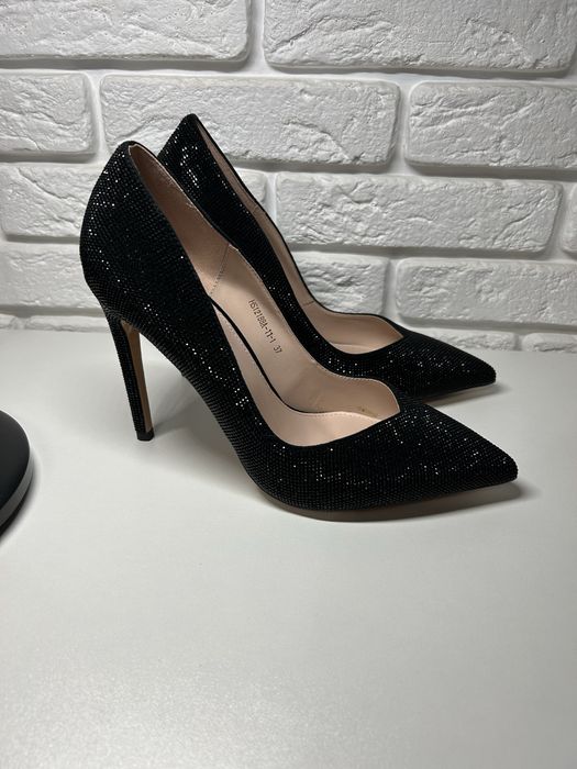 Туфлі ANeMONe та Mango