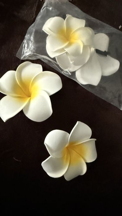 Цветок для волос