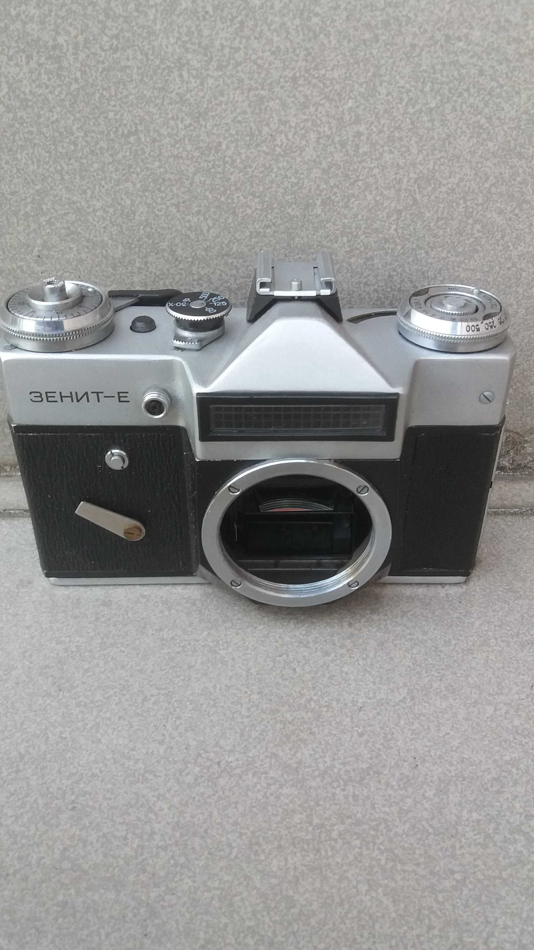 1980-te   Zenit E  aparat foto. ,  made in CCCP